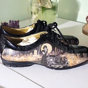 Icon Stylish Leather Lace Up Womens Size 8.5 B Bicycle Toe Dress Sneakers Shoes